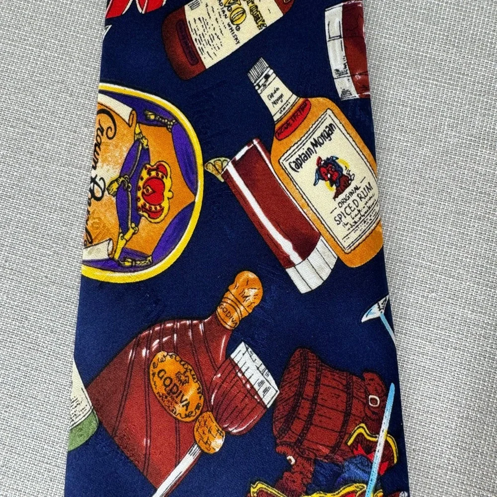 Vintage Nicole Miller Seagrams silk‎ tie 1994